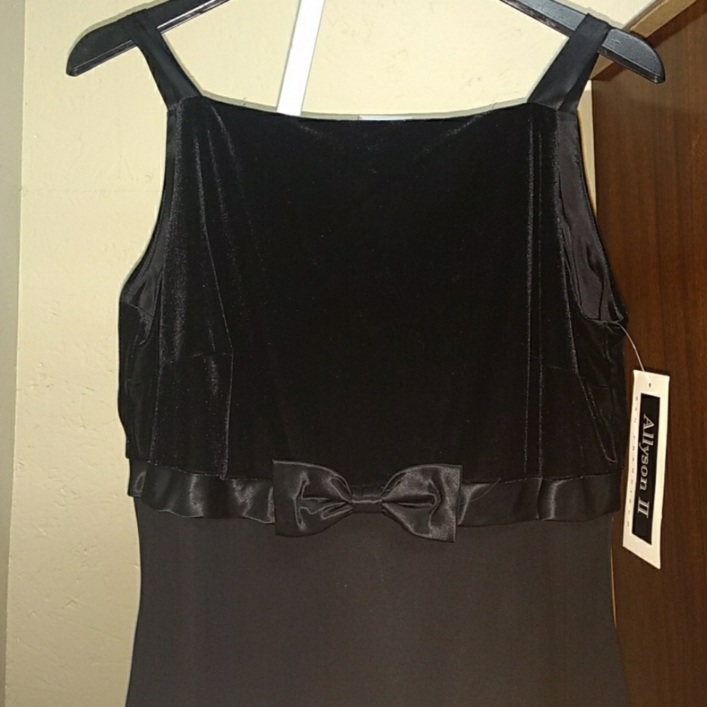 Sleeve-less black dress